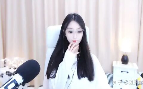 美女主播颜值大比拼？婷婷关掉美颜也很美，粉丝：简直女神