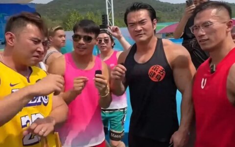 三只羊网红挑战快乐向前冲，小黄穿切尔西落水，李kk暴露真实颜值-三只羊网络是谁的公司