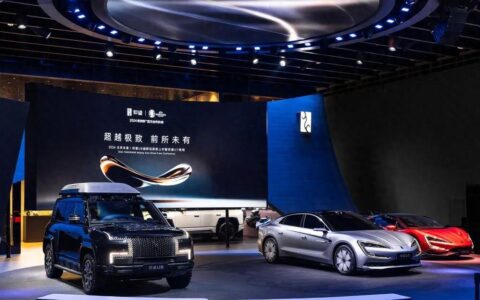 仰望U8、U9、U7全系登陆北京车展，云辇系列新技术亮相-仰望集团