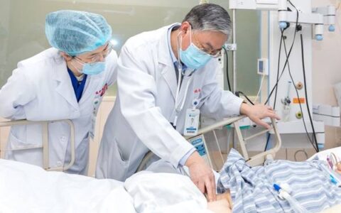 每天一杯饮料，28岁女孩“喝”进ICU！休克、濒死、换血……-每天喝一杯饮料好吗