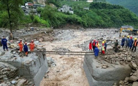 痛心！凌晨通报：雅安汉源山洪灾害已致8人遇难-四川雅安汉源县发生滑坡